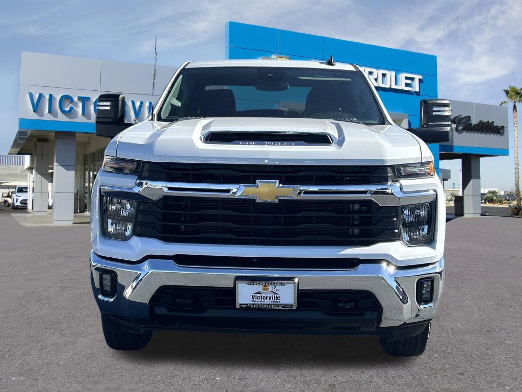 Used 2025 Chevrolet Silverado 2500 LT w/ Convenience Package AWD/4WD image 9
