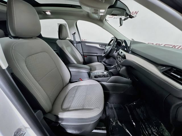 Used 2022 Ford Escape SE w/ Convenience Package FWD image 41