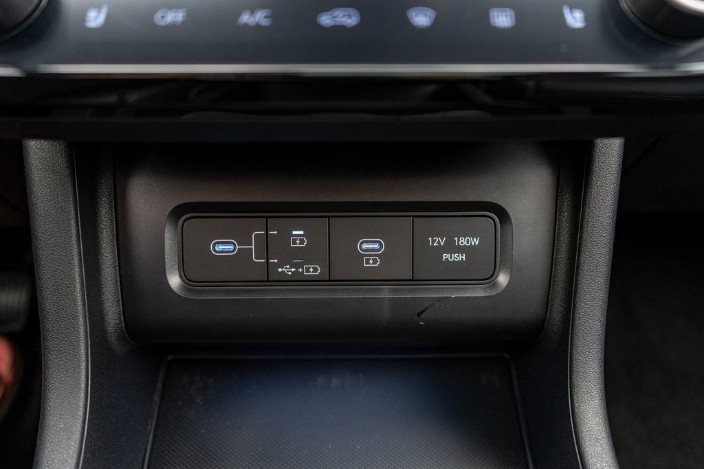 New 2025 Hyundai Tucson Limited image 36