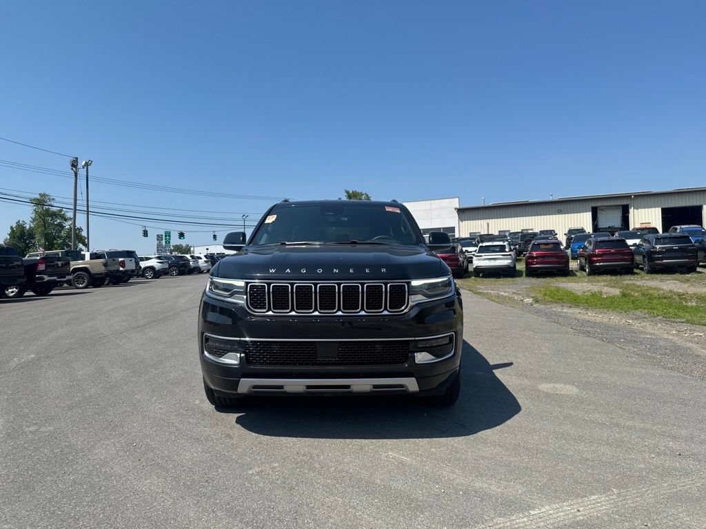 Used 2024 Jeep Wagoneer L Series II RWD image 8