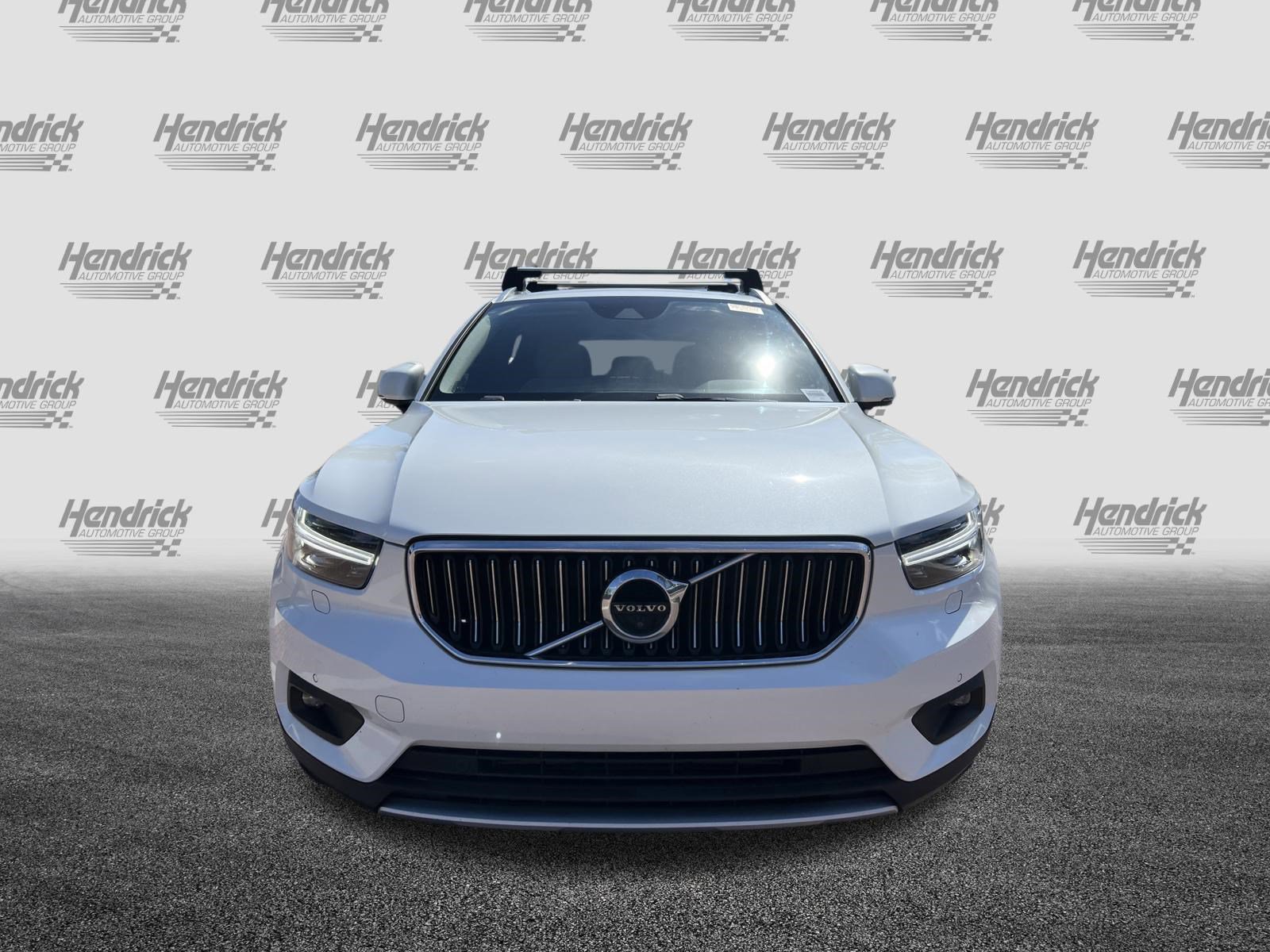 Used 2019 Volvo XC40 T5 Inscription image 3