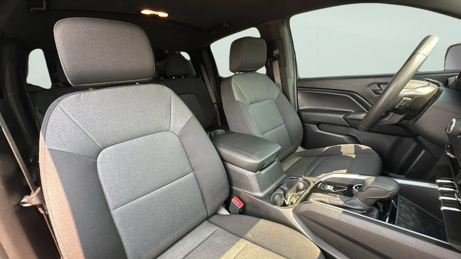 Used 2024 Chevrolet Colorado Trail Boss w/ Technology Package AWD/4WD image 22