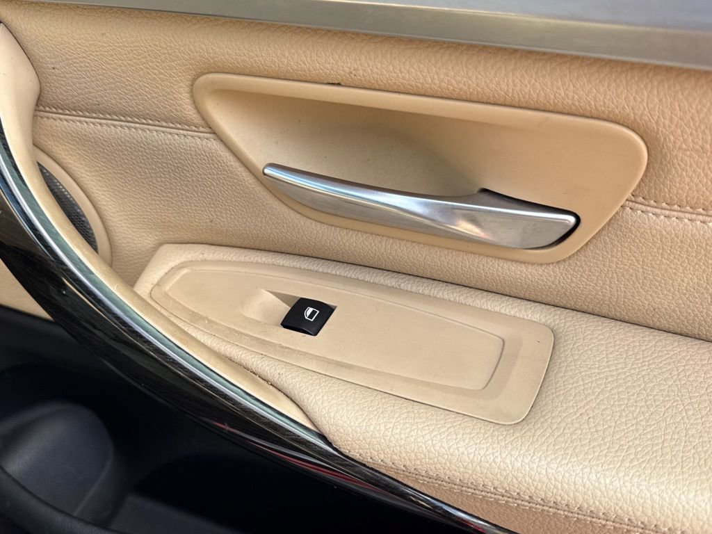 Used 2017 BMW 430i Convertible image 37