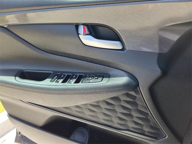Used 2023 Hyundai Santa Fe SEL image 16