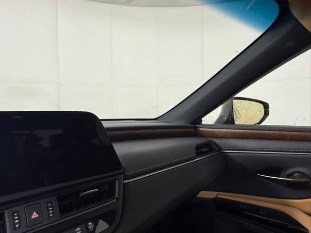 Used 2025 Lexus ES 350 w/ Premium Package FWD image 18