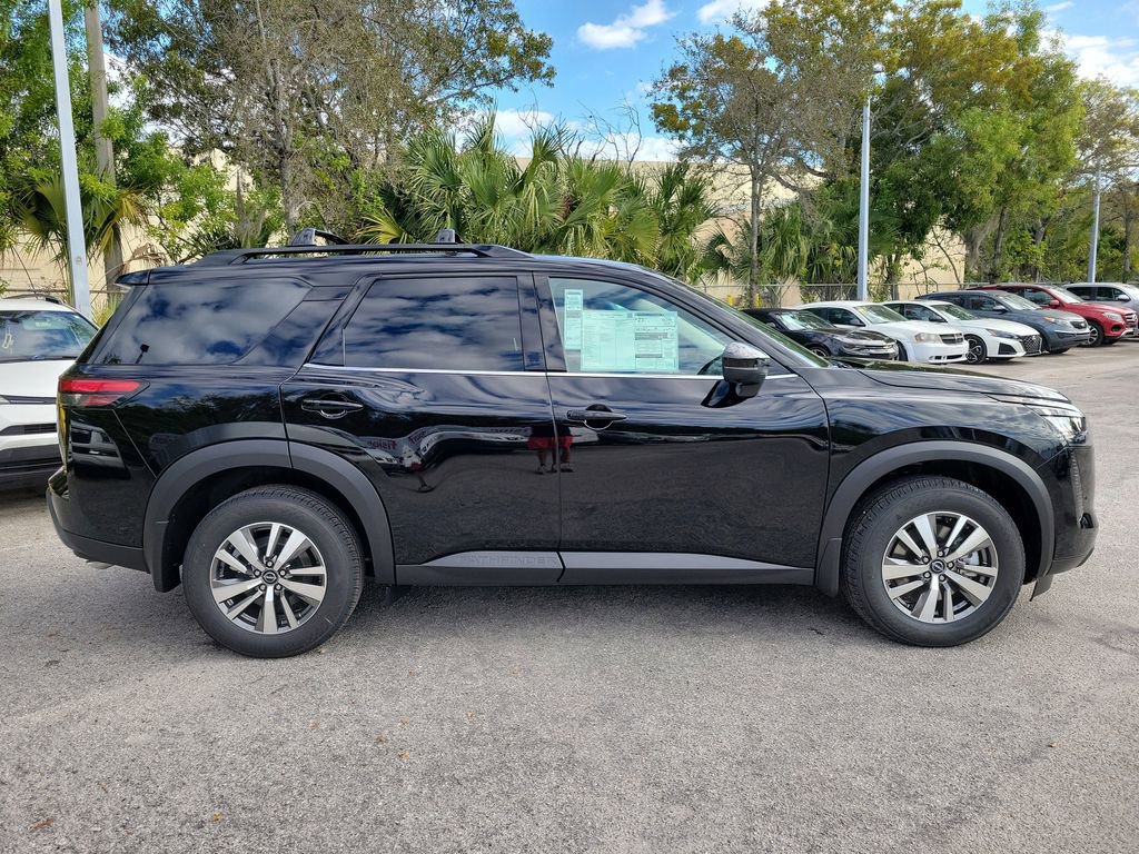 New 2026 Nissan Pathfinder SL AWD/4WD image 8