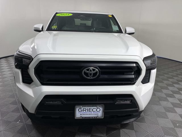 Used 2025 Toyota Tacoma SR5 AWD/4WD image 3