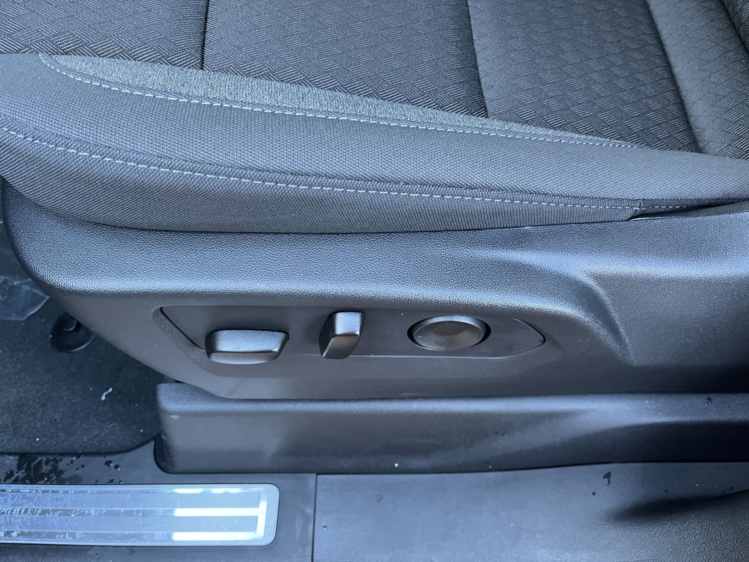 New 2026 GMC Sierra 1500 Elevation image 12