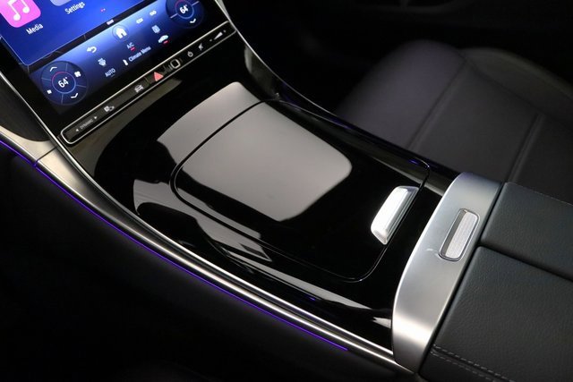 Certified 2025 Mercedes-Benz GLC 300 4MATIC image 31
