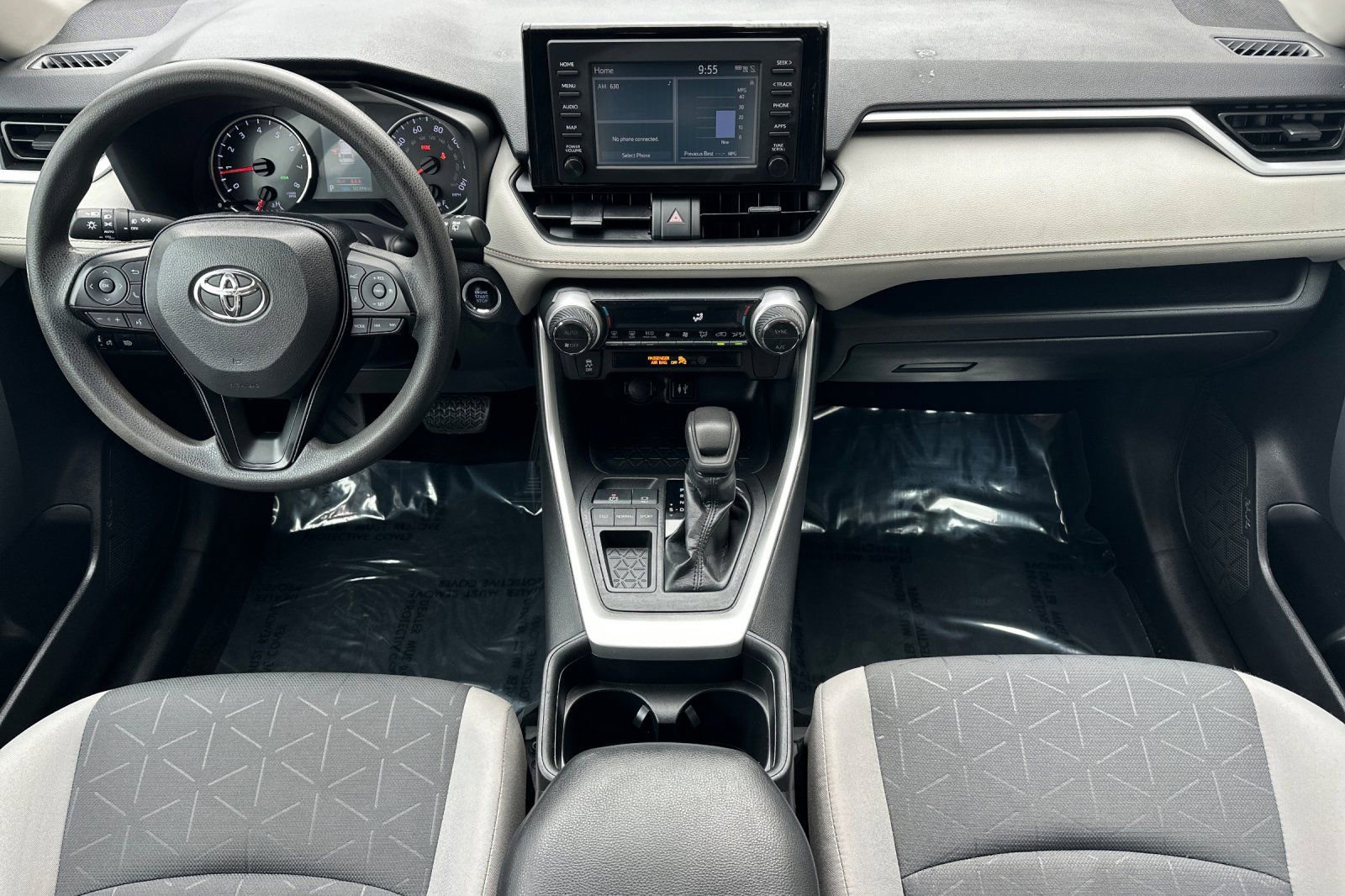 Certified 2019 Toyota RAV4 XLE w/ Carpet Mat Package image 13