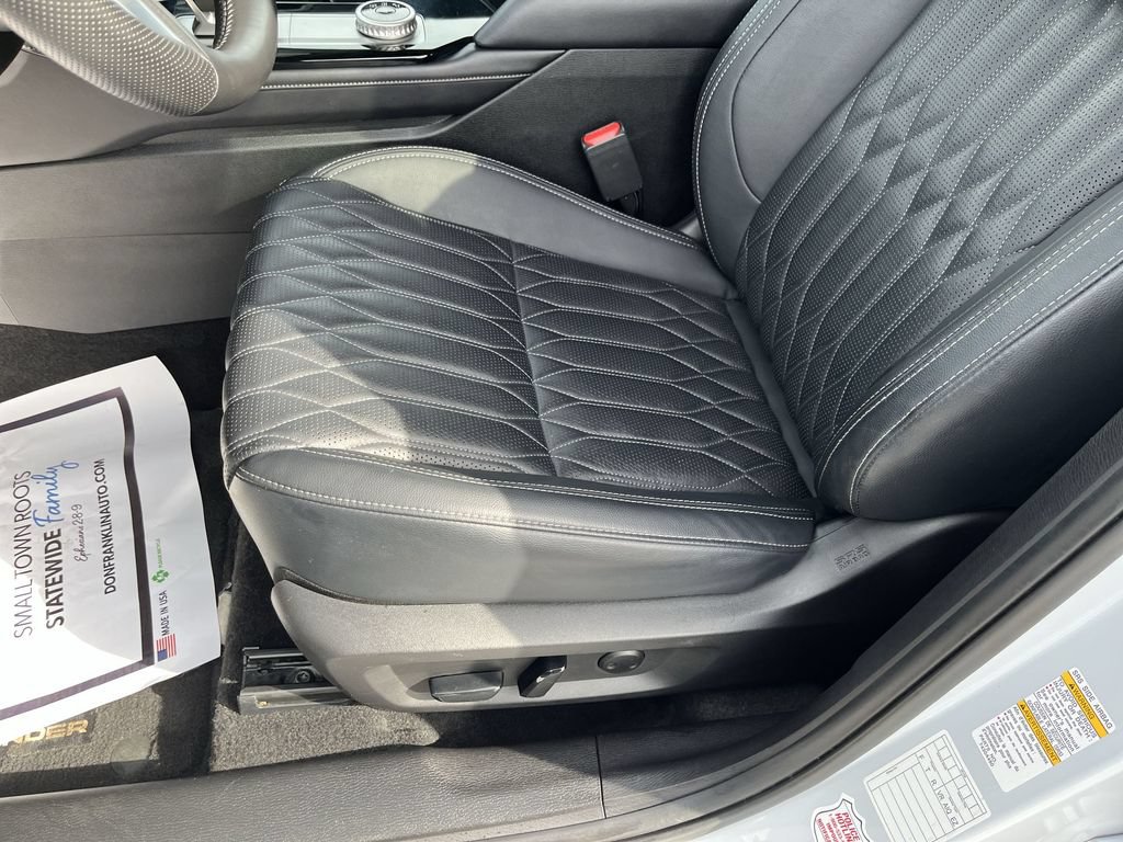 Used 2025 Mitsubishi Outlander SEL FWD image 12