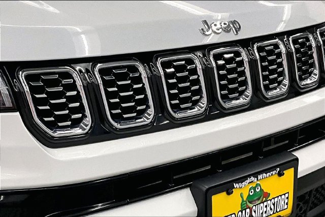 Used 2024 Jeep Compass Limited AWD/4WD image 32