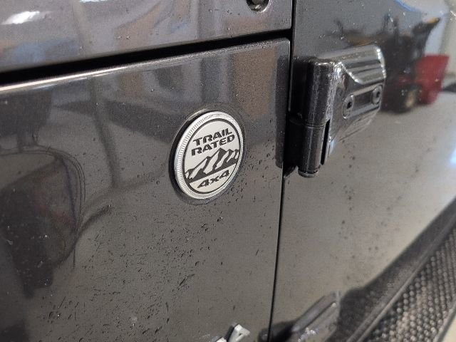 Used 2021 Jeep Wrangler Unlimited Sahara w/ Uconnect 4C Nav & Sound Group image 10