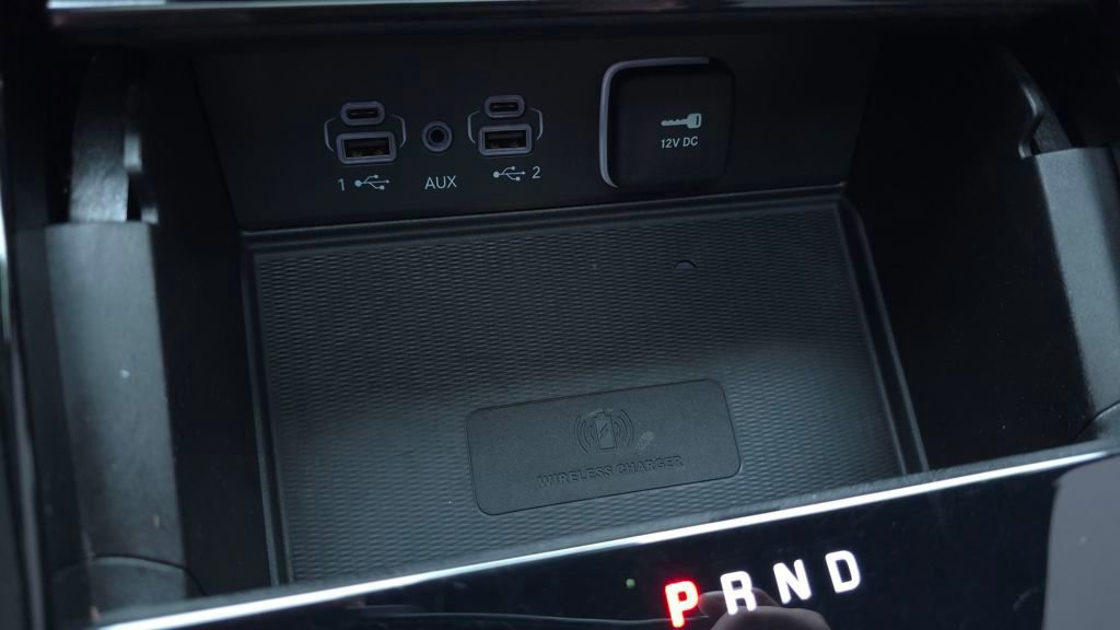 Used 2023 Jeep Grand Cherokee Altitude AWD/4WD image 37