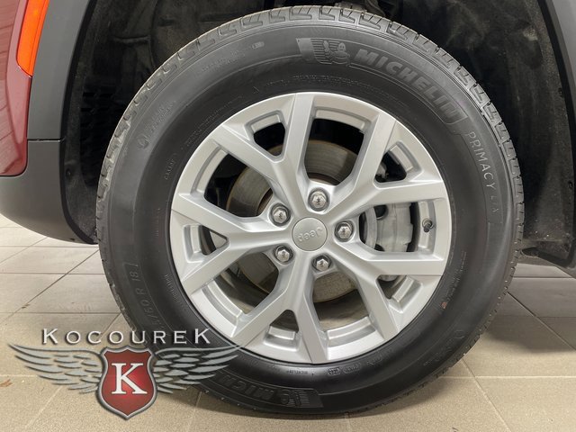 Used 2023 Jeep Grand Cherokee Limited image 7