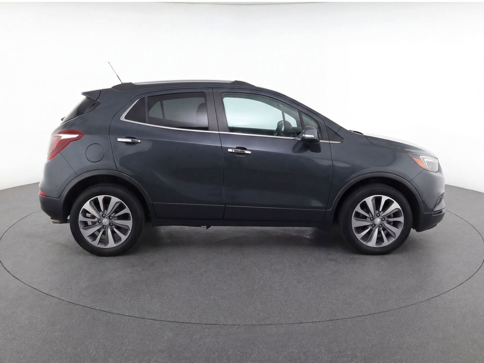 Used 2018 Buick Encore Preferred FWD image 9