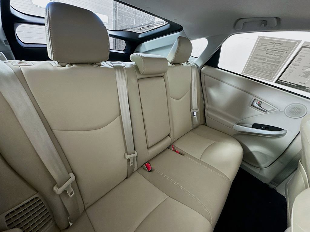 Used 2013 Toyota Prius Four w/ Deluxe Solar Roof Pkg image 26