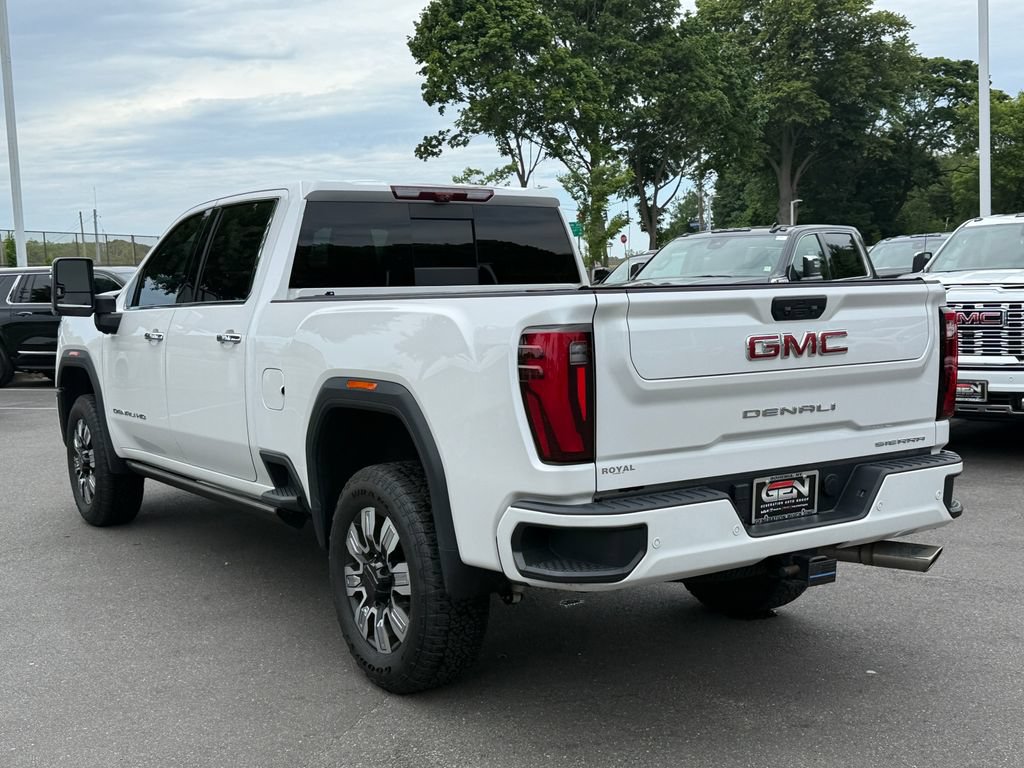 Used 2024 GMC Sierra 3500 Denali w/ Denali Reserve Package AWD/4WD image 7