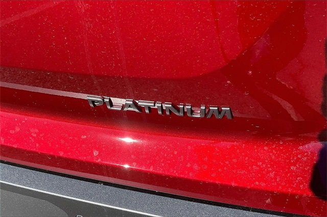 New 2026 Nissan Pathfinder Platinum image 9
