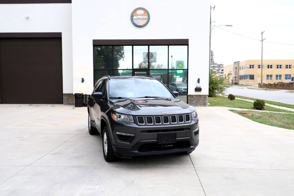Used 2018 Jeep Compass Sport AWD/4WD image 1