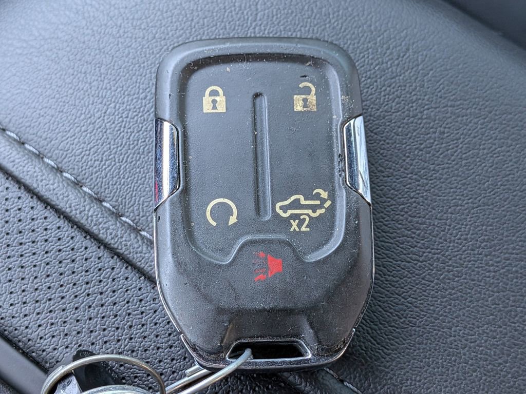 Used 2020 Chevrolet Silverado 1500 High Country w/ Technology Package image 34