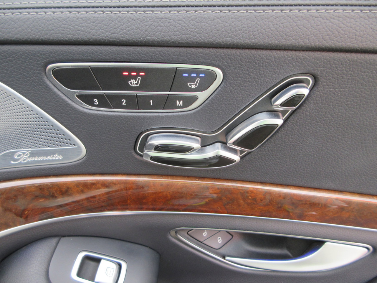 Used 2015 Mercedes-Benz S 550 Sedan image 28