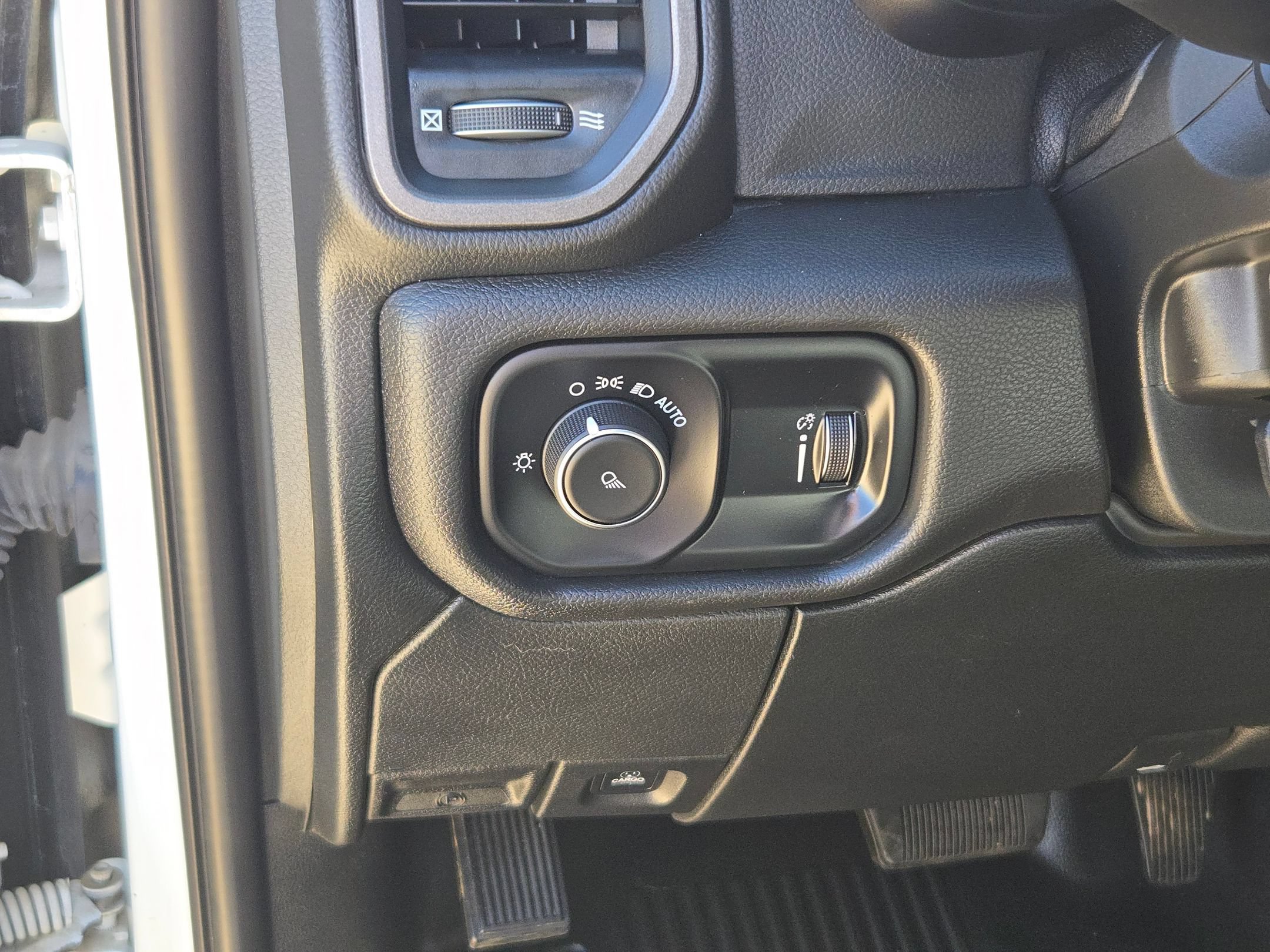 Used 2022 RAM 3500 Tradesman AWD/4WD image 24