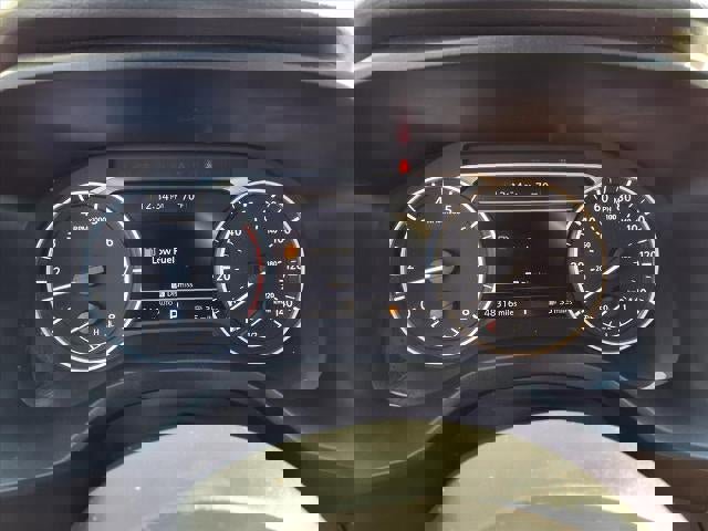 Used 2024 Nissan Rogue SV image 15