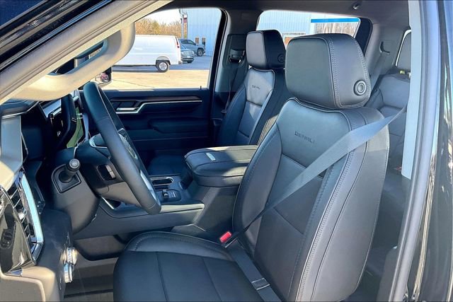 New 2026 GMC Sierra 3500 Denali w/ Technology Package image 9