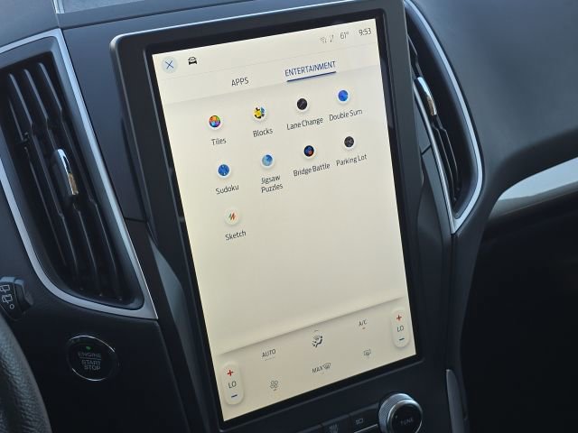 Used 2024 Ford Edge SE image 28