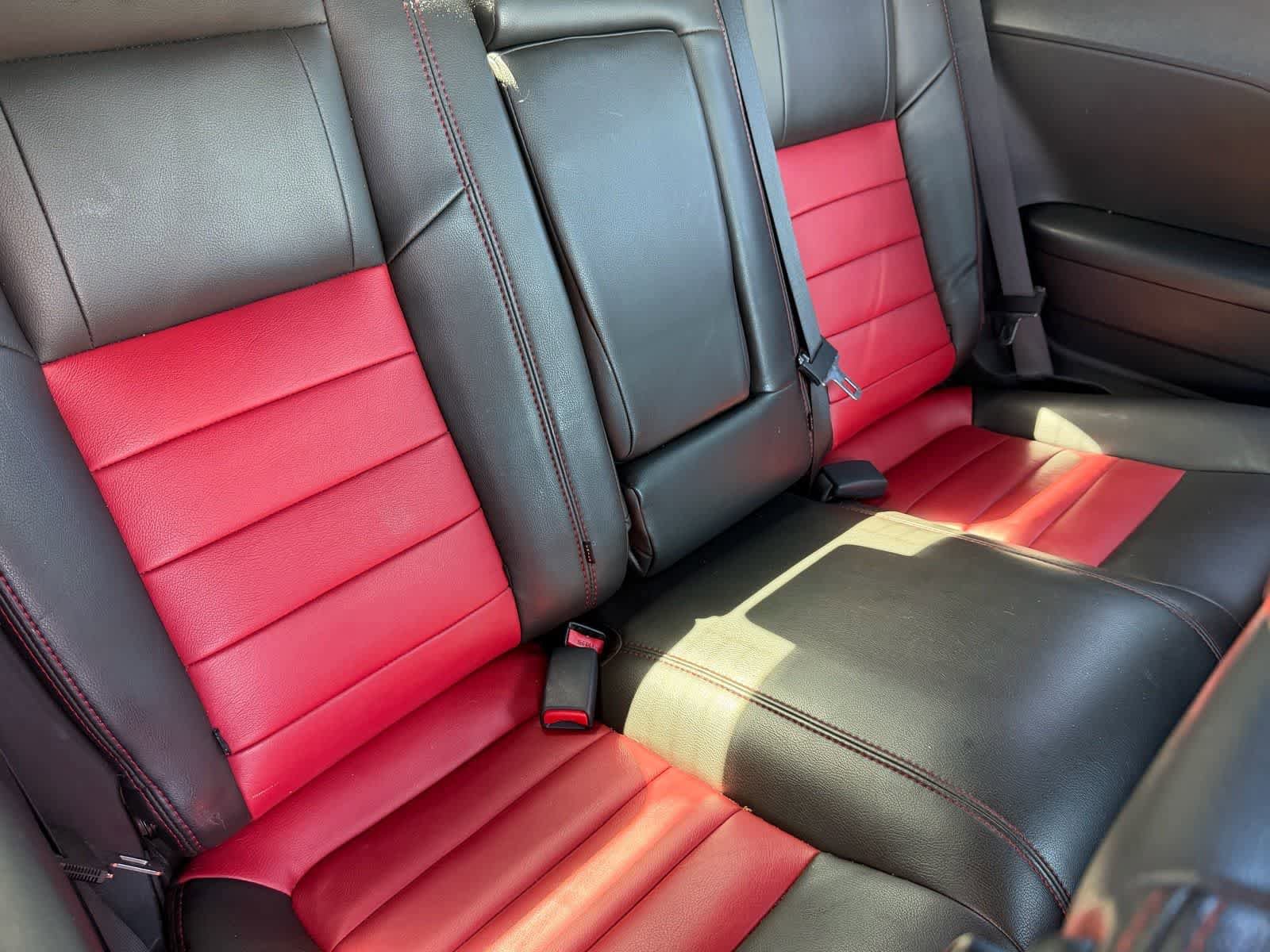 Used 2010 Dodge Challenger R/T RWD image 14