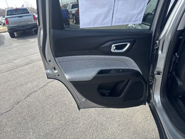 Used 2022 Jeep Compass Latitude w/ Convenience Group AWD/4WD image 20