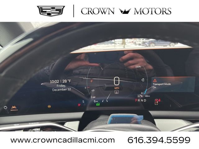 New 2026 Cadillac Optiq Luxury 1 image 15