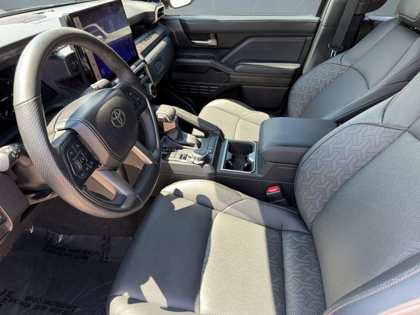 Used 2024 Toyota Tacoma Limited AWD/4WD image 5