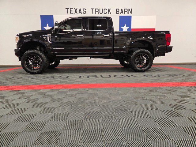 Used 2020 Ford F350 Limited image 1