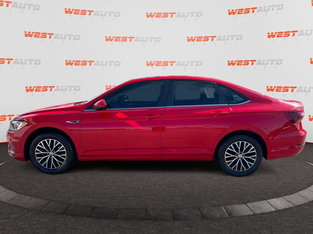 Used 2019 Volkswagen Jetta SEL image 2
