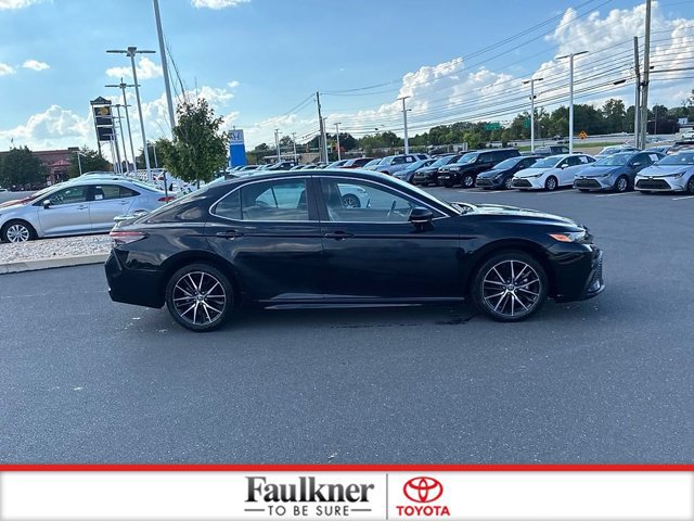 Used 2024 Toyota Camry SE FWD image 6