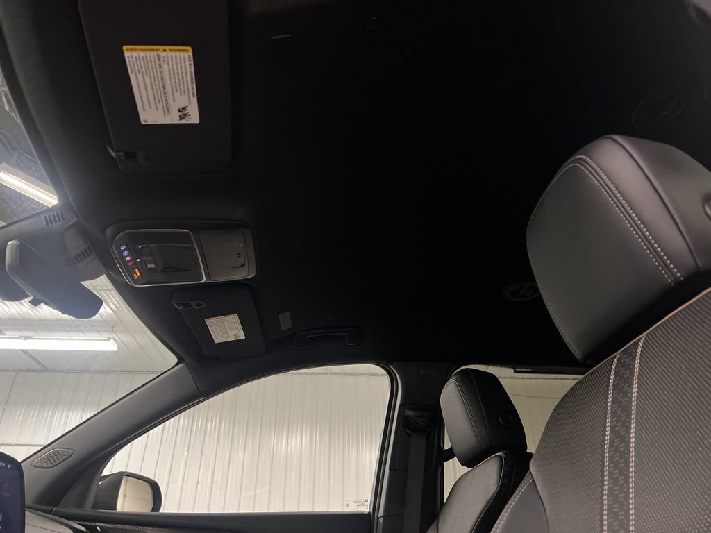 Certified 2026 Chevrolet Traverse High Country w/ LPO, Floor Liner Package AWD/4WD image 28