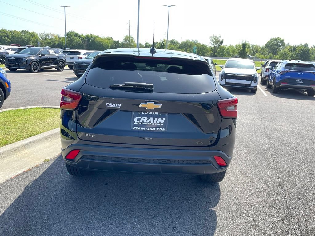 Used 2024 Chevrolet Trax LS FWD image 6