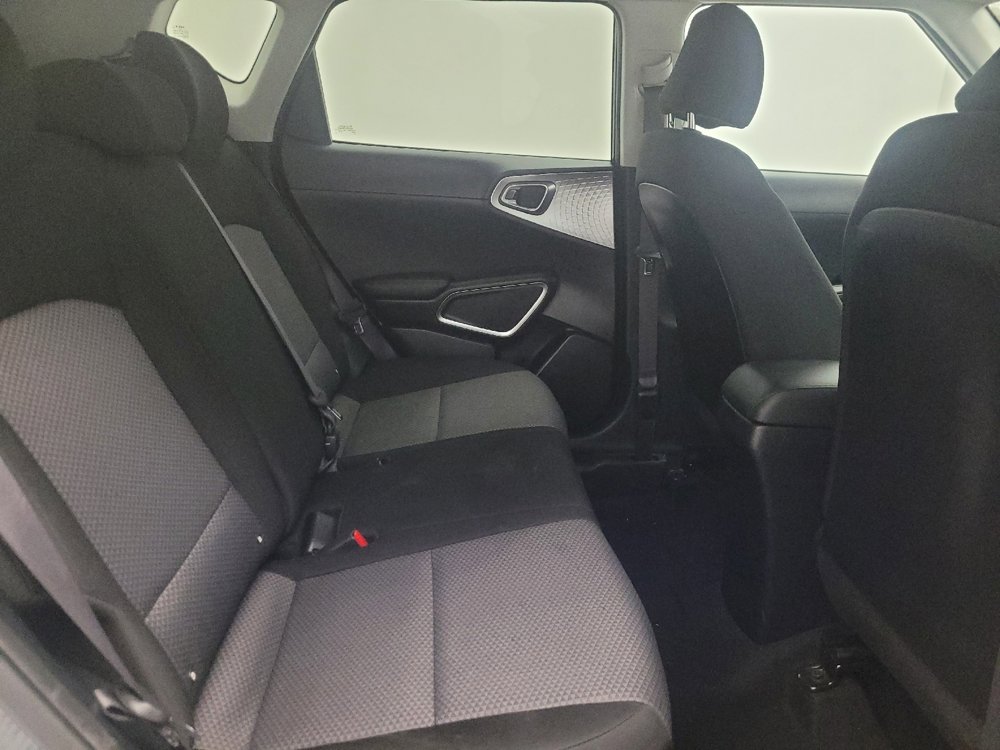 Used 2022 Kia Soul LX w/ Technology Package image 19