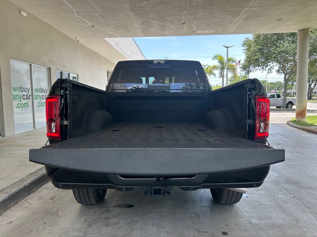 Used 2025 RAM 2500 Laramie w/ Night Edition AWD/4WD image 36
