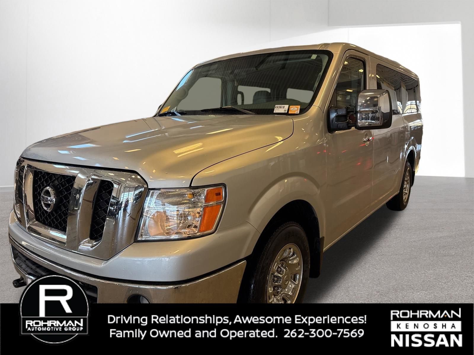 Used 2016 Nissan NV 3500 SL image 2