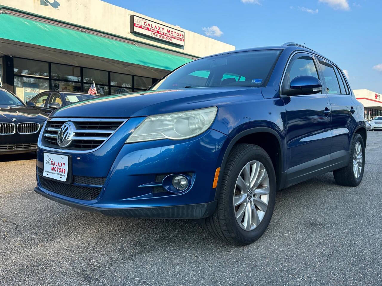 Used 2009 Volkswagen Tiguan SE AWD/4WD image 1