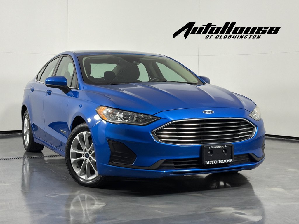 Used 2019 Ford Fusion SE FWD image 1