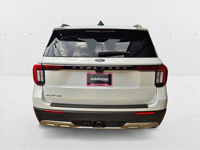 New 2025 Ford Explorer Active w/ Active Comfort Package image 8