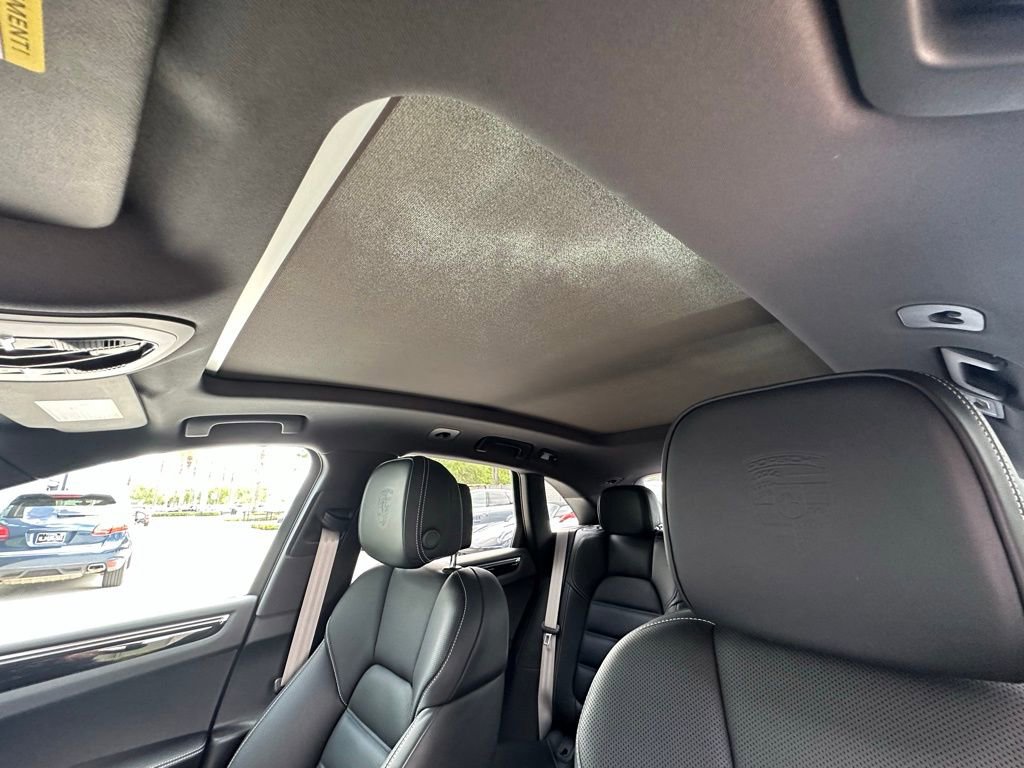 Certified 2023 Porsche Macan S image 26