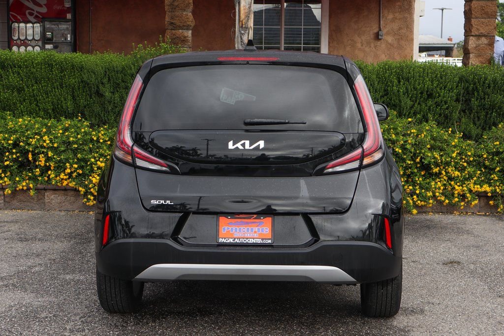 Used 2024 Kia Soul LX w/ Option Group 015 image 7