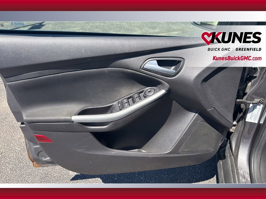 Used 2013 Ford Focus SE FWD image 20