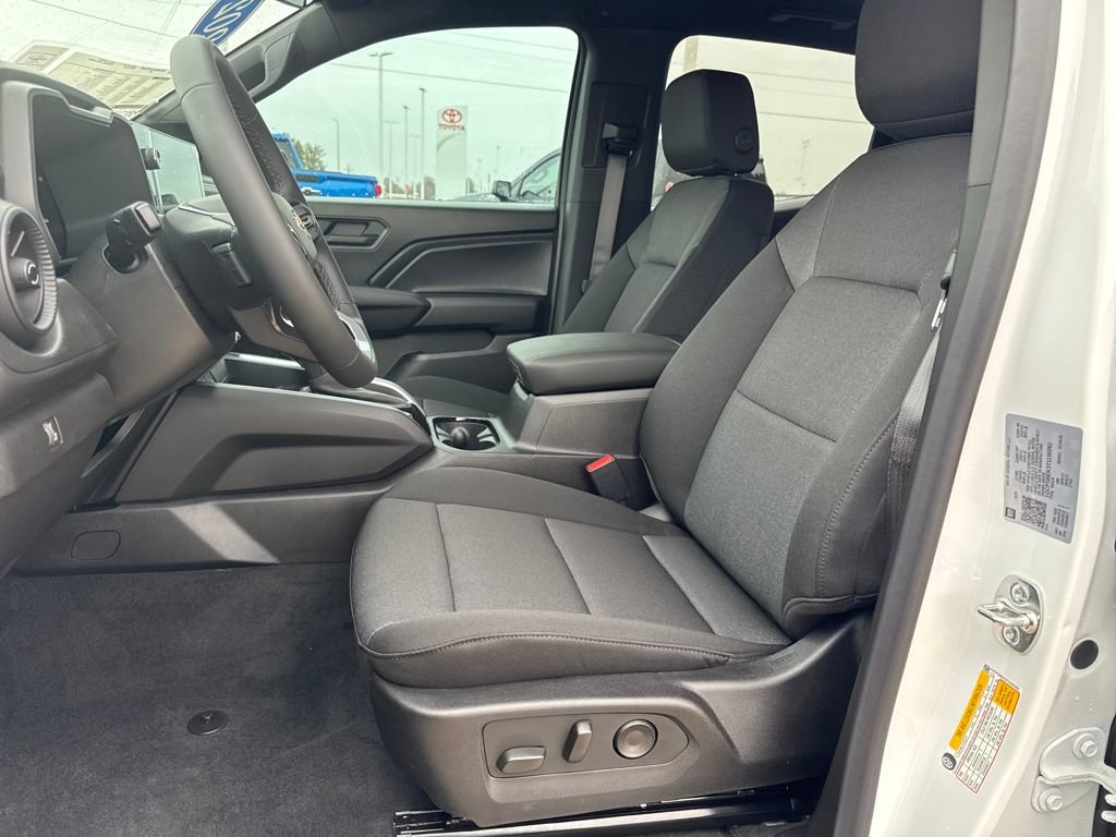 New 2026 Chevrolet Colorado W/T image 14