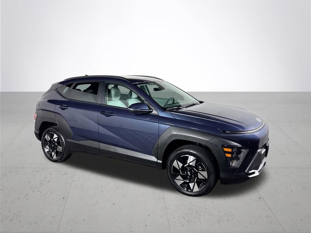 Used 2025 Hyundai Kona SEL AWD/4WD image 4